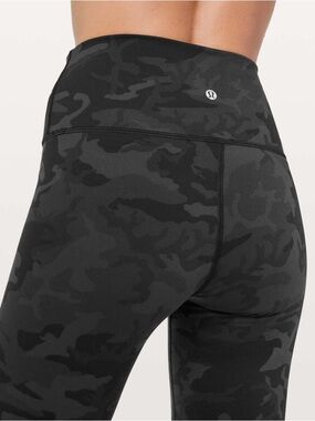 Lululemon leggings Wunder Under Hi-Rise Tight 28” camo sz 12